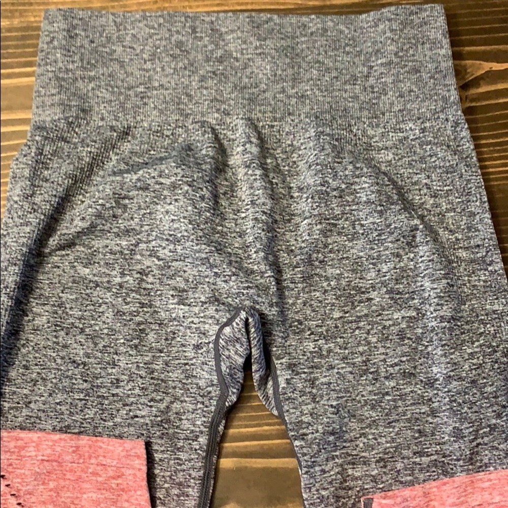 NWT VICTORIA SECRET PINK LEGGINGS